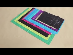 Sacos de correio ecológicos e compostáveis coloridos para transporte sustentável